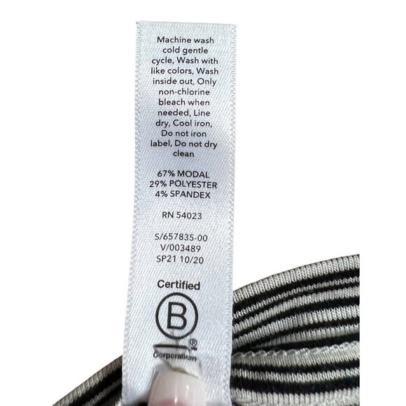 Athleta women’s stripped Top T-shirt Black/White Small Size Stretch - Picture 5 of 7